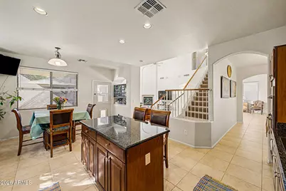 946 W Gascon Road, San Tan Valley, AZ 85143 - Photo 4