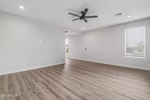 2601 E Clarendon Ave, Phoenix, AZ 85016 - Photo 20