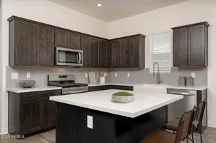 18042 W Verbena Dr, Goodyear, AZ 85338 - Photo 4