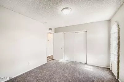 18237 N 34th Drive, Phoenix, AZ 85053 - Photo 12