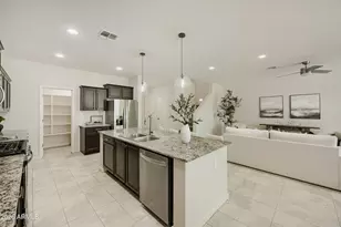 538 W Tallula Trail, San Tan Valley, AZ 85140 - Photo 4
