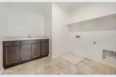 538 W Tallula Trail, San Tan Valley, AZ 85140 - Photo 14
