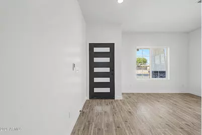 9399 W Concordia Drive, Arizona City, AZ 85123 - Photo 8