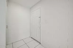 2549 W Rose Ln, Phoenix, AZ 85017 - Photo 4