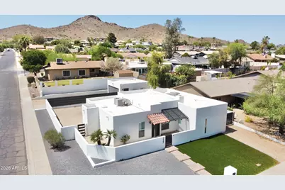 2645 E Vista Drive, Phoenix, AZ 85032 - Photo 2