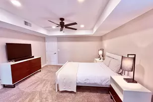 2645 E Vista Dr, Phoenix, AZ 85032 - Photo 12