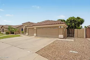 140 W Baylor Ln, Gilbert, AZ 85233 - Photo 2