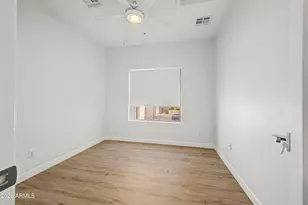 5207 W Paradise Dr, Glendale, AZ 85304 - Photo 22