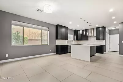 23111 N 40th Way, Phoenix, AZ 85050 - Photo 8