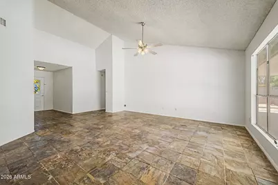 9021 W Hatcher Road, Peoria, AZ 85345 - Photo 10