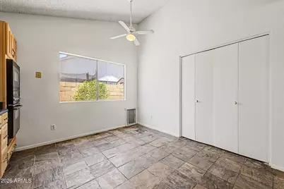 9021 W Hatcher Road, Peoria, AZ 85345 - Photo 14
