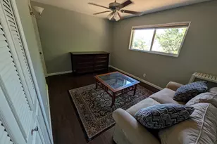 1039 E Larkspur Ln, Tempe, AZ 85288 - Photo 10