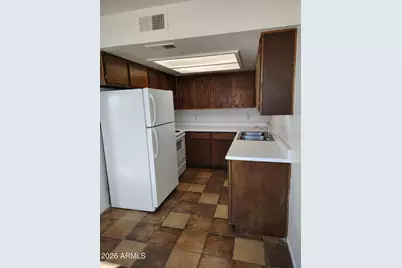 2560 S Yavapai Road #2, Apache Junction, AZ 85119 - Photo 8