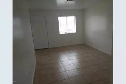 2692 S Yavapai Road #Apt 3, Apache Junction, AZ 85119 - Photo 2