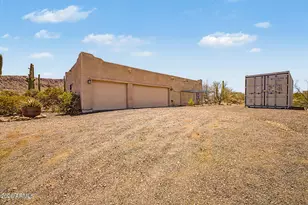 407 E Honda Bow Rd, Phoenix, AZ 85086 - Photo 2