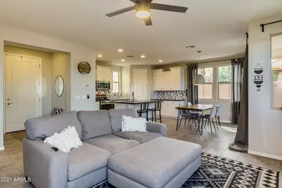 1942 S Sycamore Place, Chandler, AZ 85286 - Photo 4