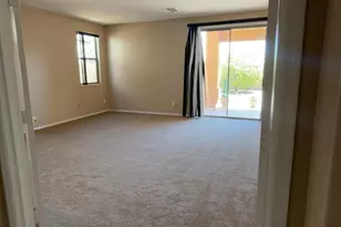 6037 S 30th Dr, Phoenix, AZ 85041 - Photo 2