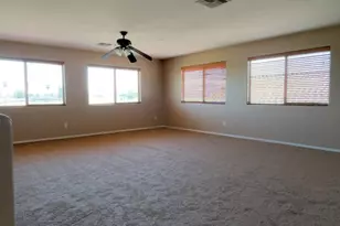 6037 S 30th Dr, Phoenix, AZ 85041 - Photo 6