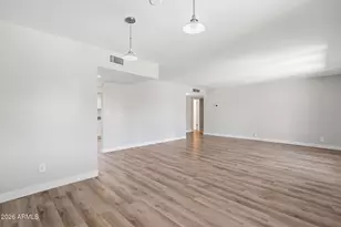 2515 S Palm Dr, Tempe, AZ 85282 - Photo 14