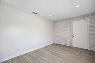 2515 S Palm Dr, Tempe, AZ 85282 - Photo 30