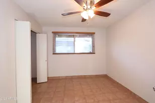 1910 E Manhatton Dr, Tempe, AZ 85282 - Photo 10