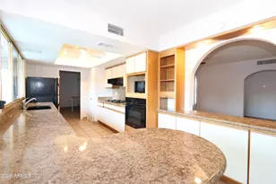 1910 E Manhatton Dr, Tempe, AZ 85282 - Photo 4