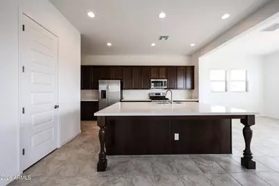 7695 W Smoketree Drive, Peoria, AZ 85383 - Photo 2