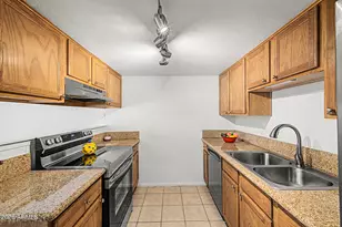 3511 E Baseline Rd, Phoenix, AZ 85042 - Photo 10