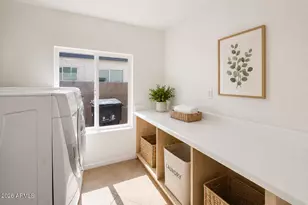7 S Catalina St, Gilbert, AZ 85233 - Photo 18