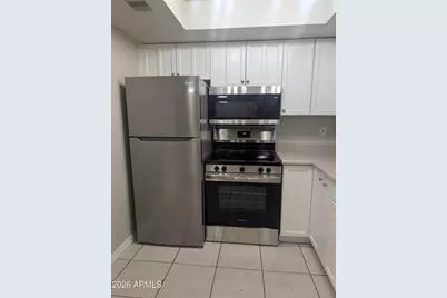 820 W University Drive #19, Tempe, AZ 85281 - Photo 2
