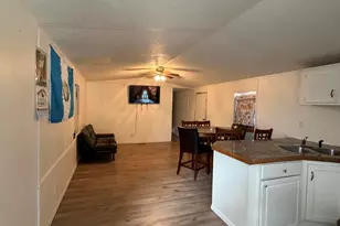 303 E South Mountain Ave, Phoenix, AZ 85042 - Photo 6