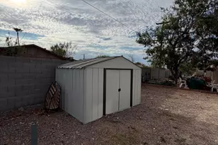 303 E South Mountain Ave, Phoenix, AZ 85042 - Photo 18