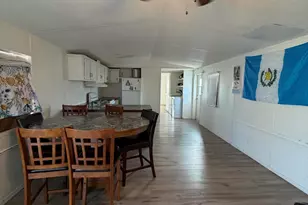 303 E South Mountain Ave, Phoenix, AZ 85042 - Photo 16