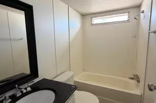 303 E South Mountain Ave, Phoenix, AZ 85042 - Photo 8