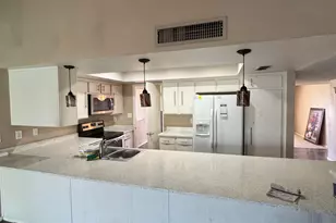 6540 W Hazelwood St, Phoenix, AZ 85033 - Photo 6