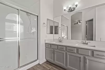 1077 W Laurel Avenue, Gilbert, AZ 85233 - Photo 16
