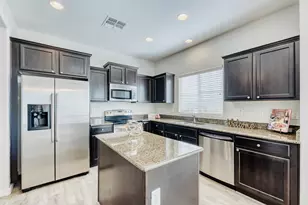 21130 N 36th Pl, Phoenix, AZ 85050 - Photo 6