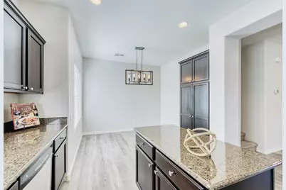21130 N 36th Place, Phoenix, AZ 85050 - Photo 2