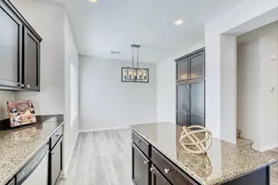21130 N 36th Pl, Phoenix, AZ 85050 - Photo 2