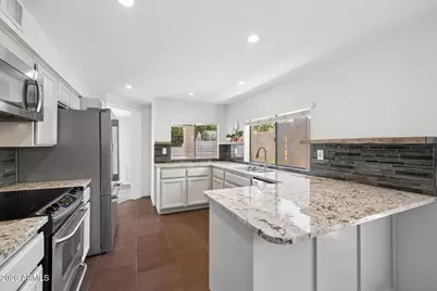 4717 E Winston Drive, Phoenix, AZ 85044 - Photo 10