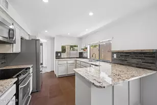 4717 E Winston Dr, Phoenix, AZ 85044 - Photo 10