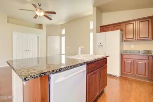 2725 E Mine Creek Rd, Phoenix, AZ 85024 - Photo 16