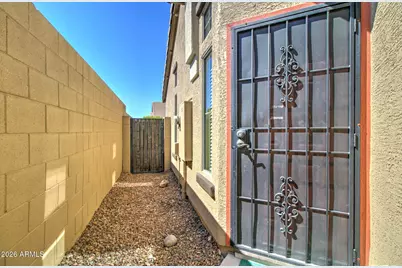 2725 E Mine Creek Road #1223, Phoenix, AZ 85024 - Photo 4
