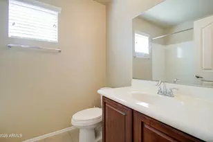 2725 E Mine Creek Rd, Phoenix, AZ 85024 - Photo 28