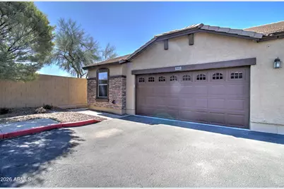 2725 E Mine Creek Road #1223, Phoenix, AZ 85024 - Photo 2
