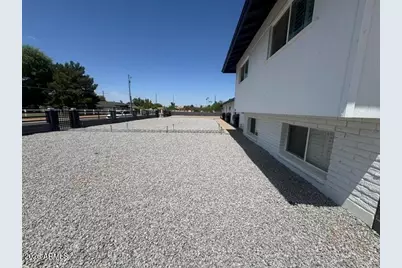 4210 W Country Gables Drive, Phoenix, AZ 85053 - Photo 10