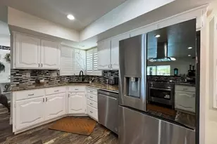4210 W Country Gables Dr, Phoenix, AZ 85053 - Photo 80