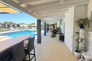 4210 W Country Gables Dr, Phoenix, AZ 85053 - Photo 20