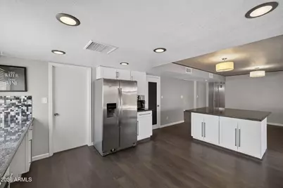 2544 E Commonwealth Circle, Chandler, AZ 85225 - Photo 8