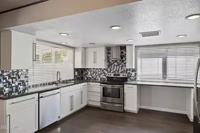2544 E Commonwealth Circle, Chandler, AZ 85225 - Photo 6